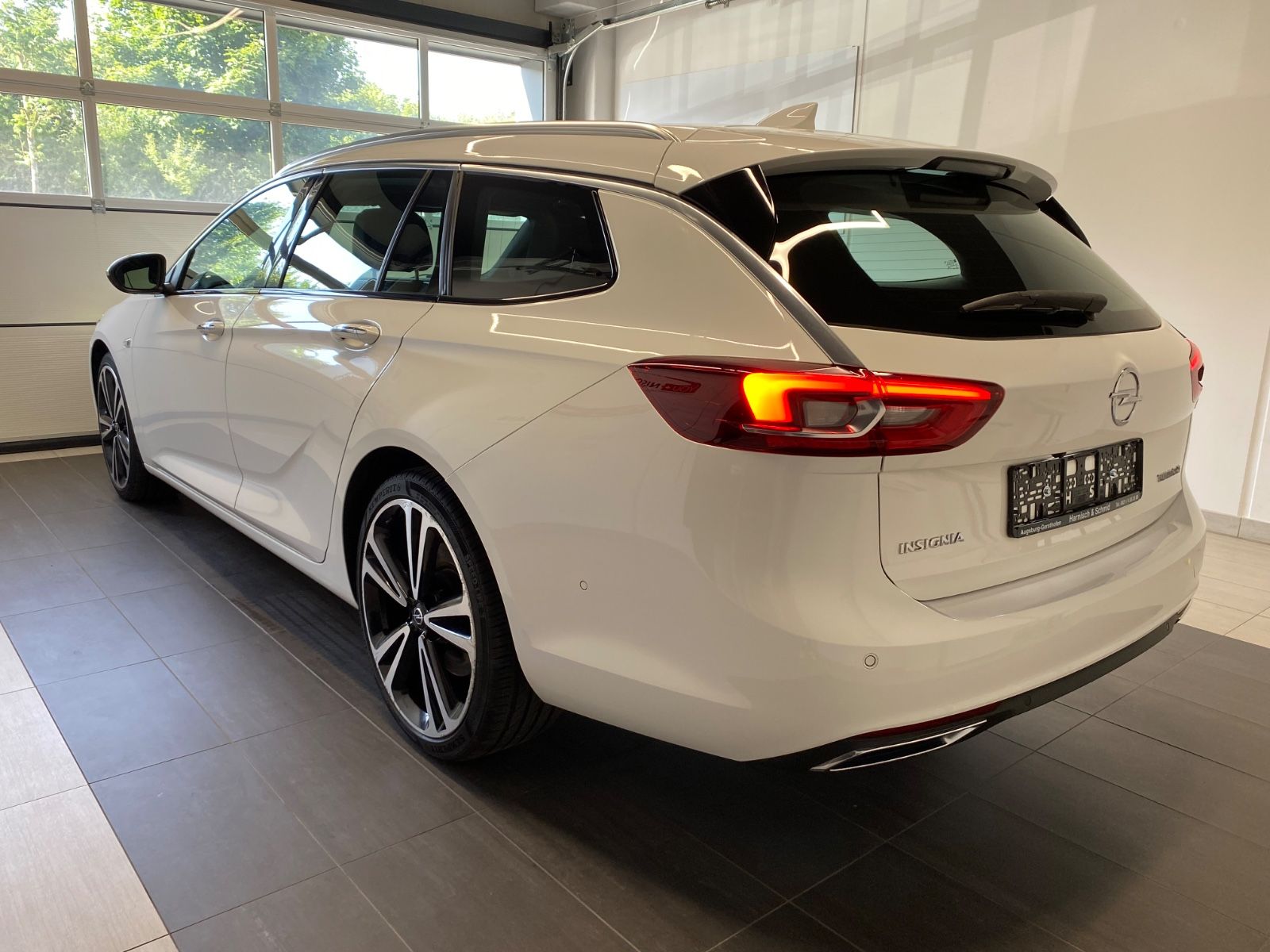Fahrzeugabbildung Opel Insignia B Sports Tourer Innovation 4x4