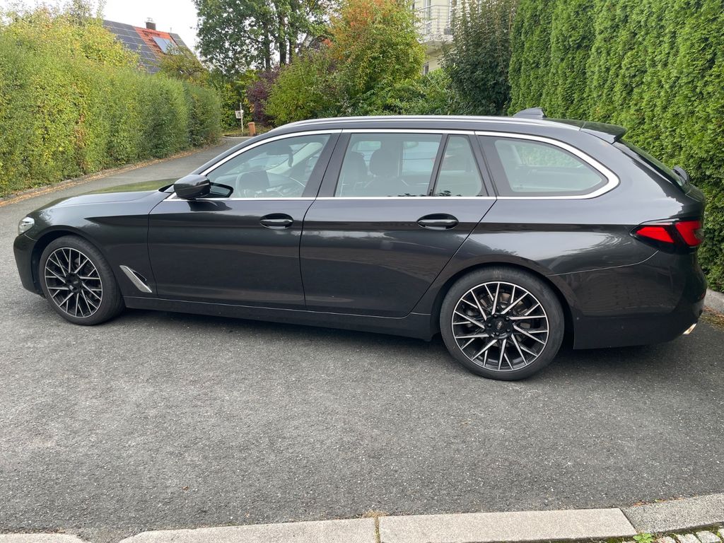 Image of BMW 520