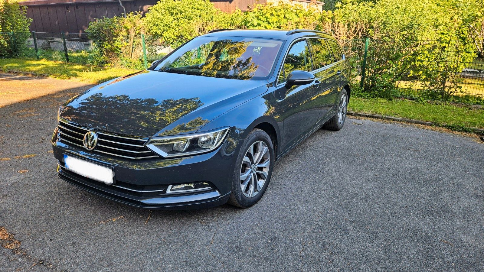 VW Passat Variant