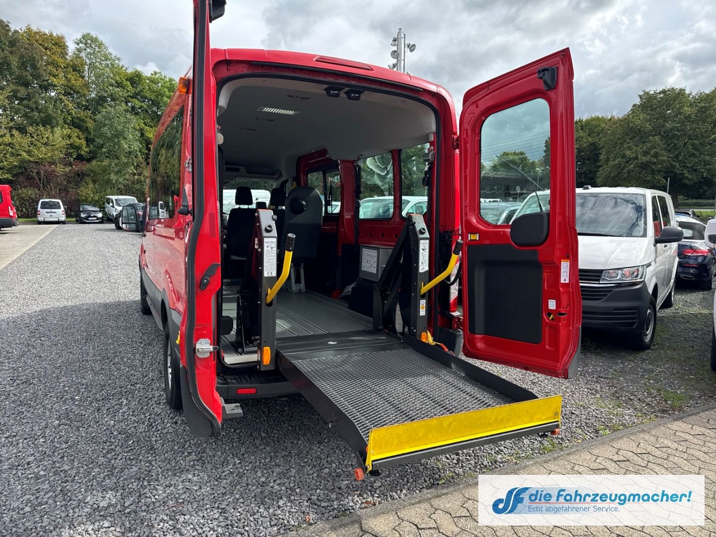 Fahrzeugabbildung Ford Transit Kombi 350 L3 2.2 TDCi DPF *4076