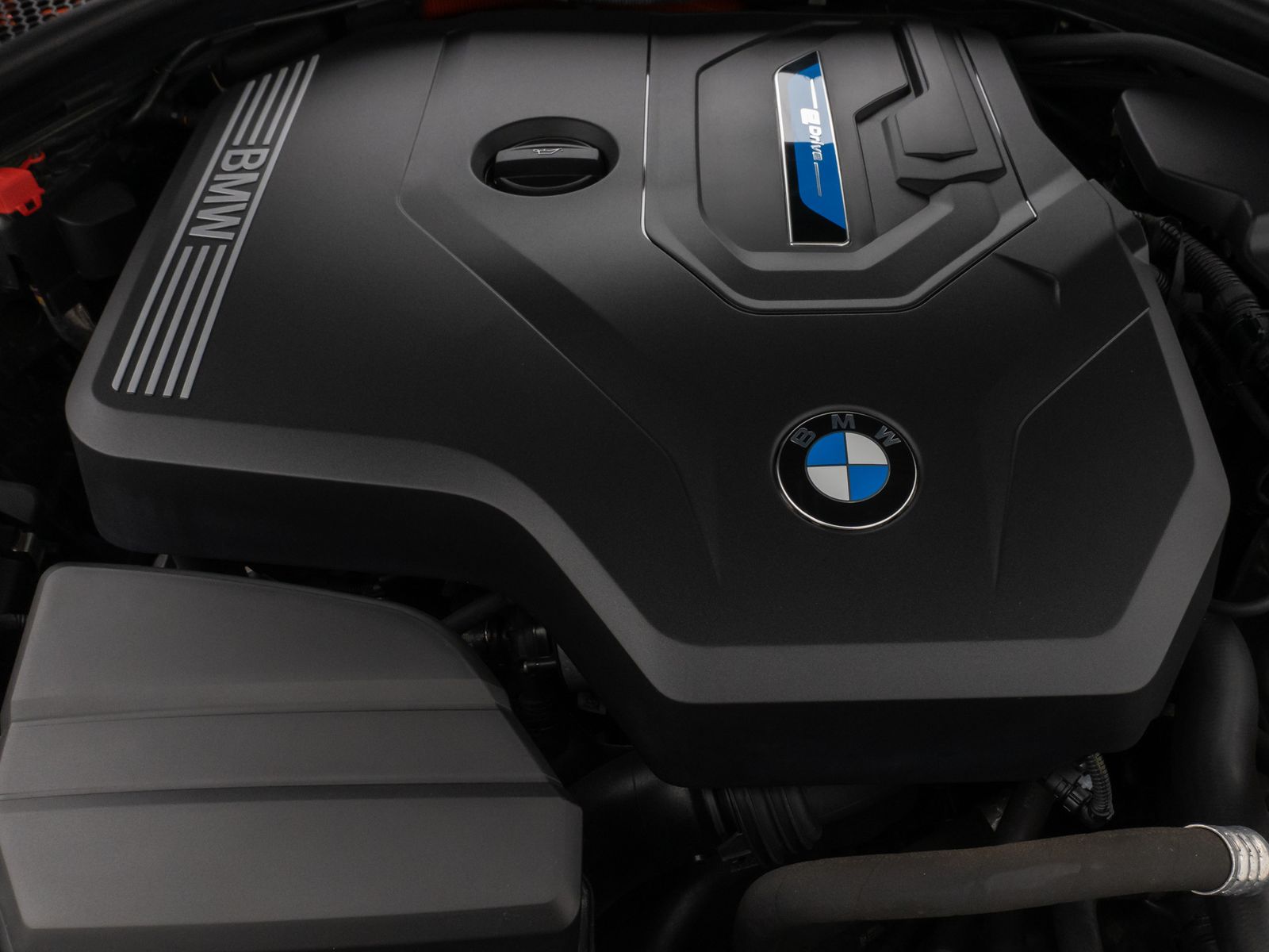 Fahrzeugabbildung BMW 330e SportLine Laser Kamera HUD DAB HiFi Komfort