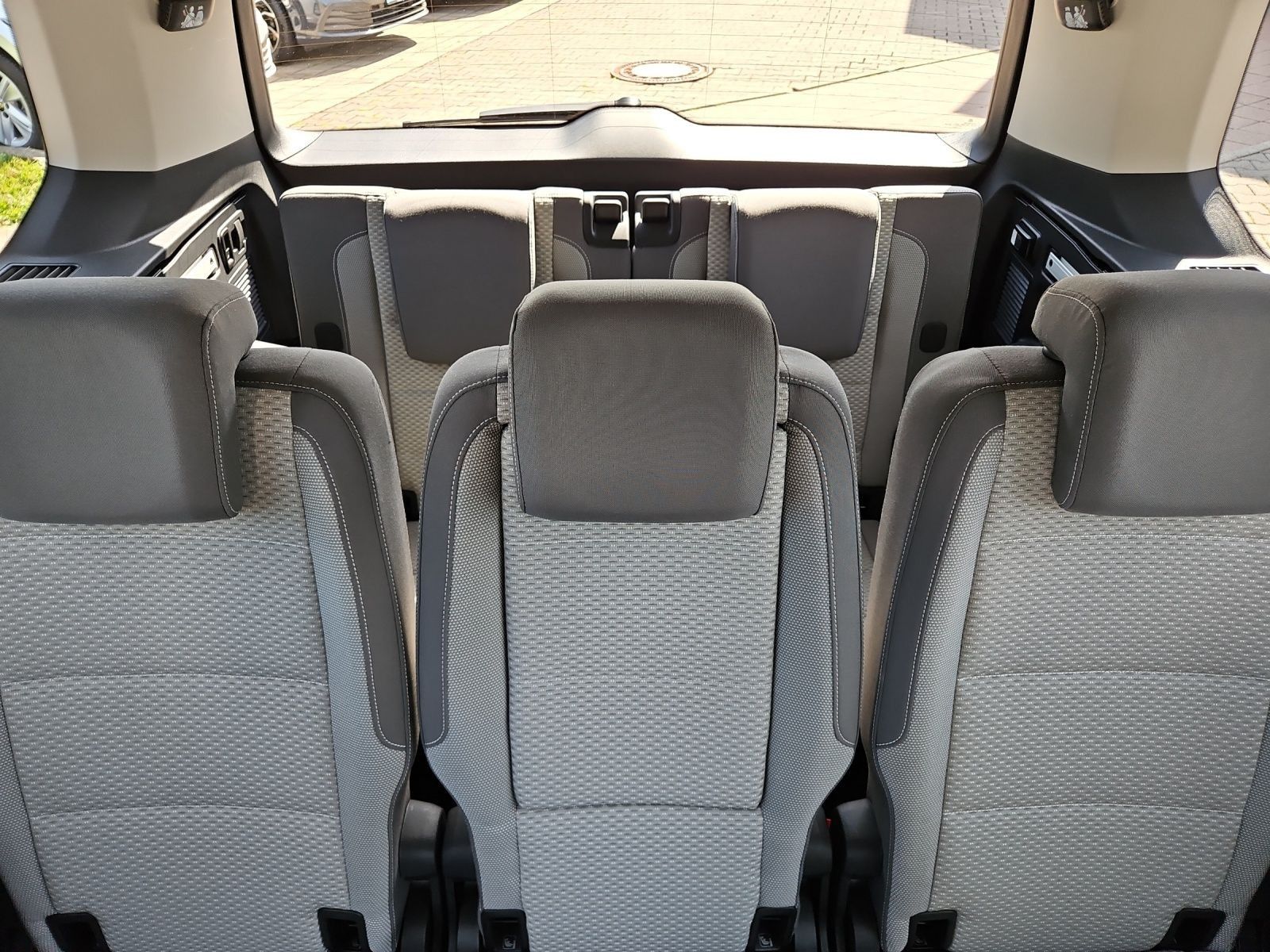 Volkswagen Touran - Bild 21
