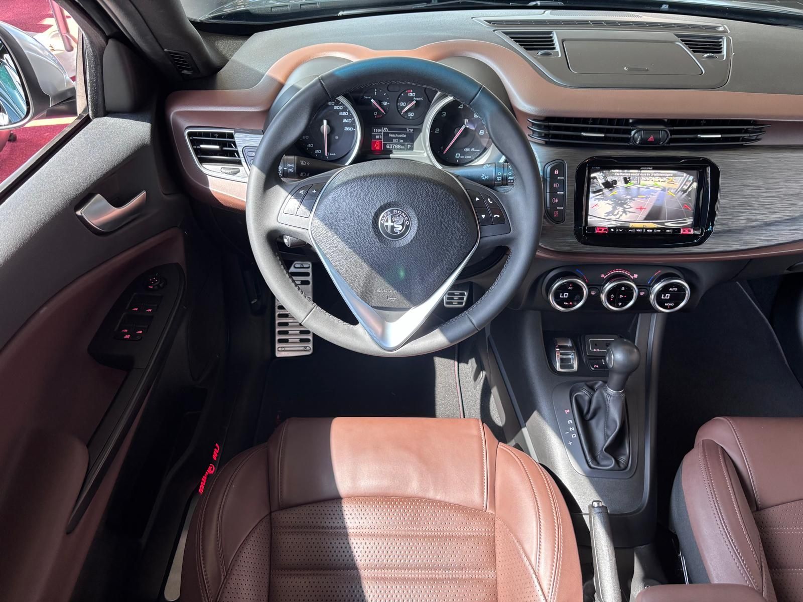 Fahrzeugabbildung Alfa Romeo Giulietta Lusso Ti KLIMA XENON ALU