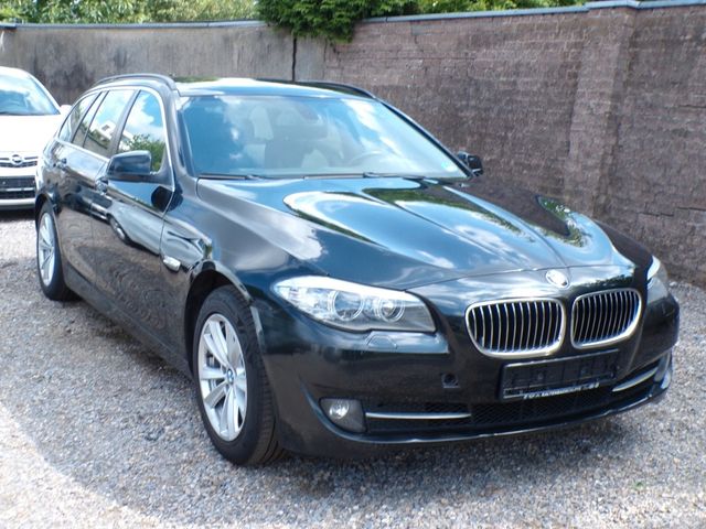 BMW 523i Touring 3.0l/Leder/Navi/Multi./SHZ/PDC/Temp