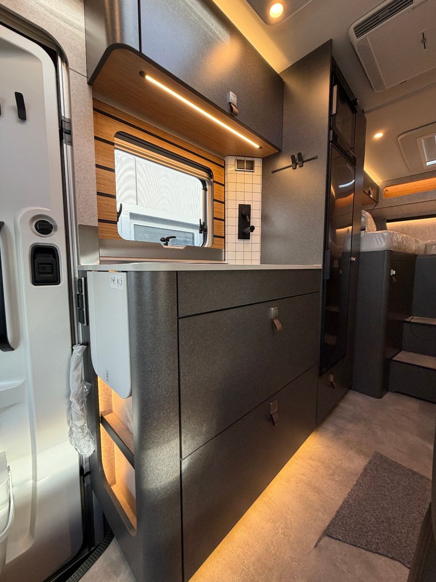 Fahrzeugabbildung HYMER / ERIBA / HYMERCAR ML-T 580 - Crosstrail - Modell 2027