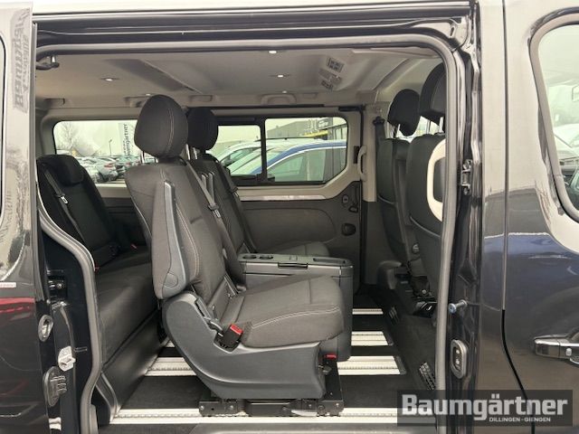 Fahrzeugabbildung Renault Trafic Combi SpaceClass Blue dCi 170 EDC 7-Sitze