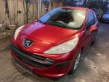 Peugeot 207 Filou 90 - Peugeot 207 Filou mit Benzin-Antrieb