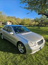 Mercedes-Benz Mercedes w203  C-Klasse! TOP !!!! 53450 Km - Mercedes-Benz 450 von privat
