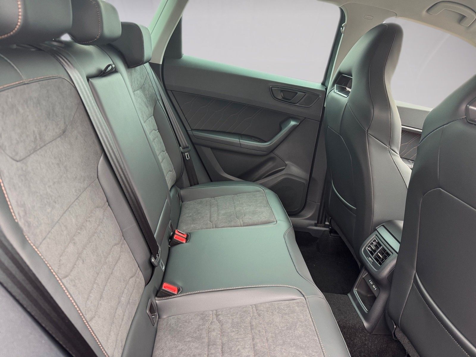 Fahrzeugabbildung CUPRA Ateca 1,5 TSI