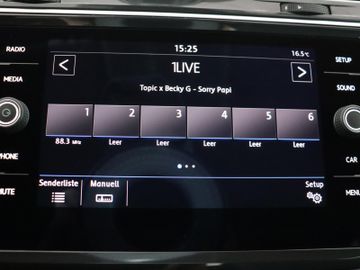 Volkswagen Tiguan - 5