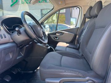 Renault Trafic - 12