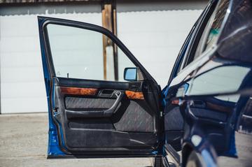 صورة مصغرة 17 لـ 1992 BMW M5