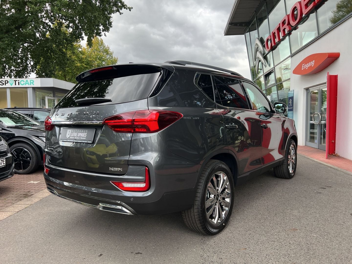 Fahrzeugabbildung KGM Rexton 2.2 Lux 8 AT AWD Navi Leder 360 Kamera