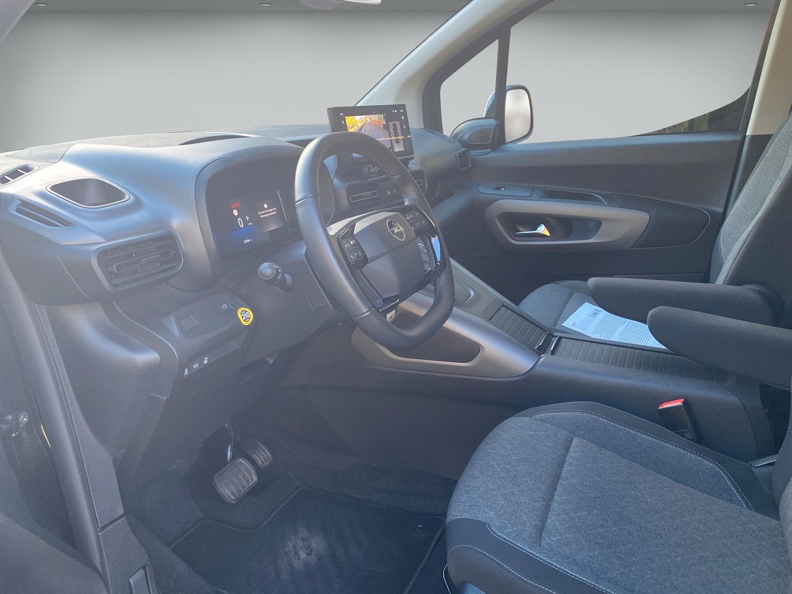 Fahrzeugabbildung Opel Combo Life E "GS" XL / 7-Sitzer