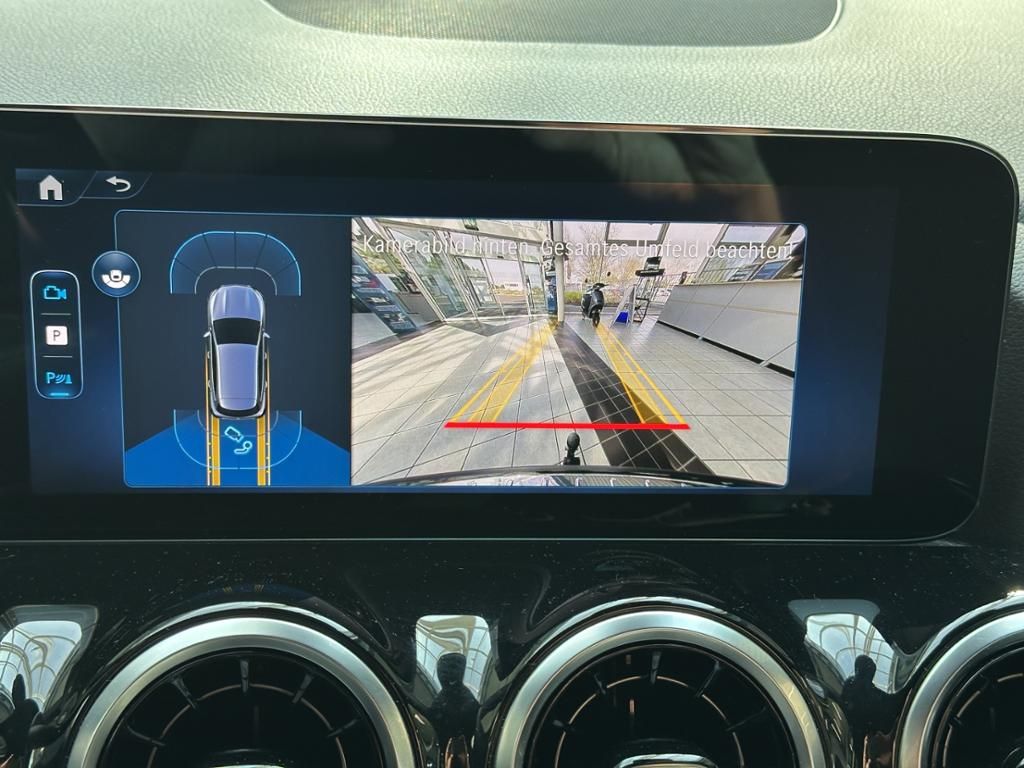 Fahrzeugabbildung Mercedes-Benz GLA 200 d LED*ParkAss*SpurH*el.Heck*PDC*RFK*AHK