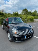 MINI Cooper Cabrio - MINI Cooper Cabrio aus 2011