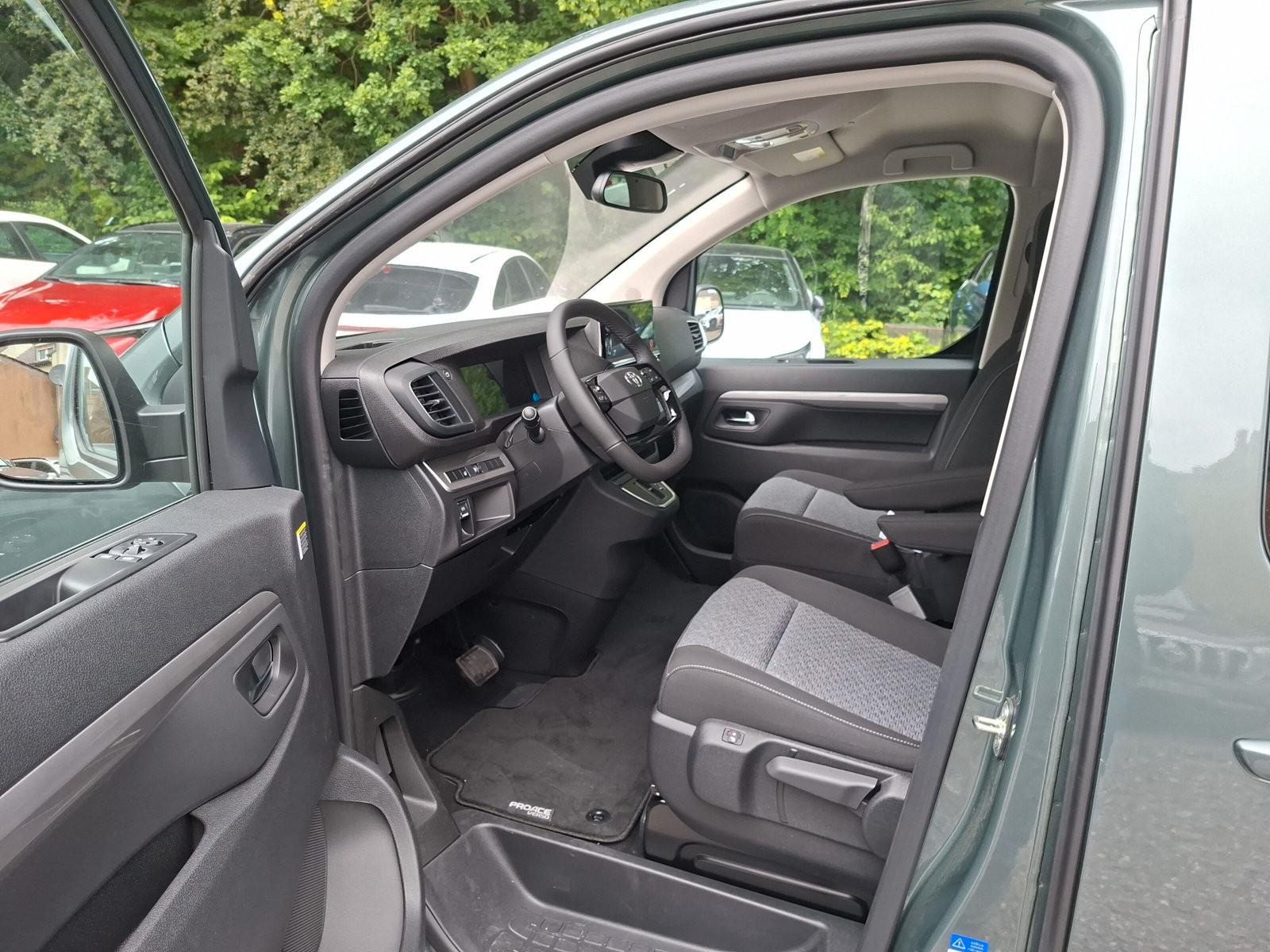 Toyota Proace Verso 2.2l Teamplayer | Kamera | Navi LED