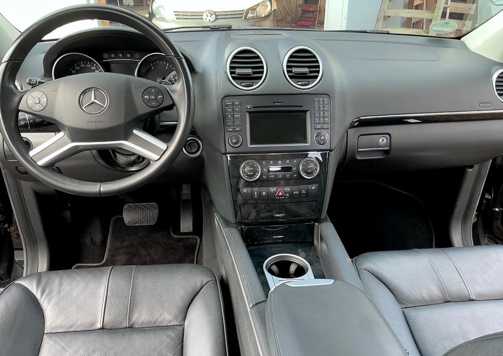 Mercedes-Benz ML 300