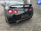 Nissan GT-R Euro6 - schwarze Nissan GT-R