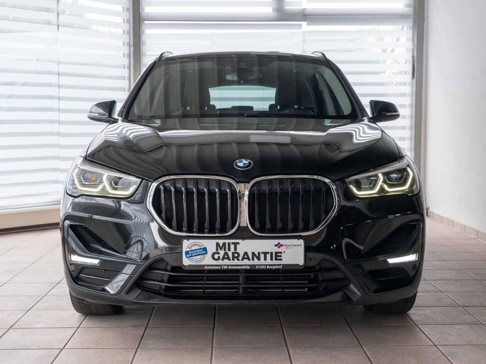 BMW X1 xD25e Sport Line PANO HUD KAM AHK HiFi imagem 2