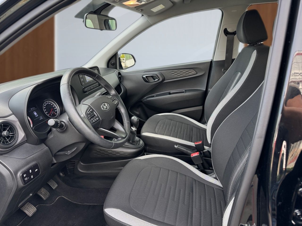 Fahrzeugabbildung Hyundai i10 SELECT SHZ*LHZ*DAB*SPURH*BLUETHOOTH*TEMPOM*