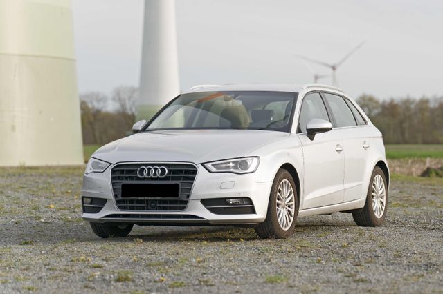 AUDI A3 2.0 TDI S tronic Ambiente Sportback | ACC
