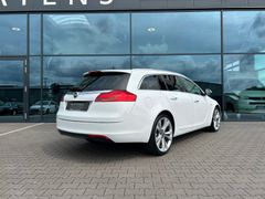 Fahrzeugabbildung Opel Insignia A ST Innov. Autom. Recaro Pano Navi 20"
