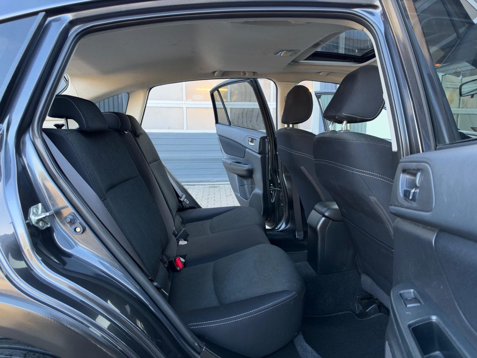 Subaru XV 2012 — photo 16