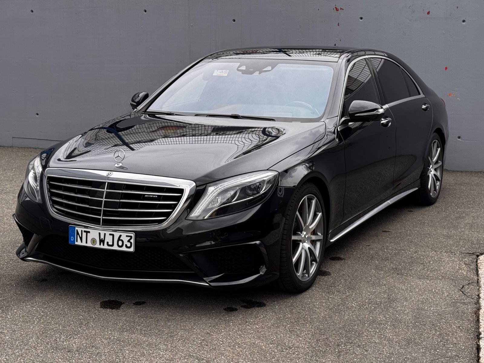 MERCEDES-BENZ S 63 AMG 4MATIC L Keramic/4Sitzer/TV/Voll
