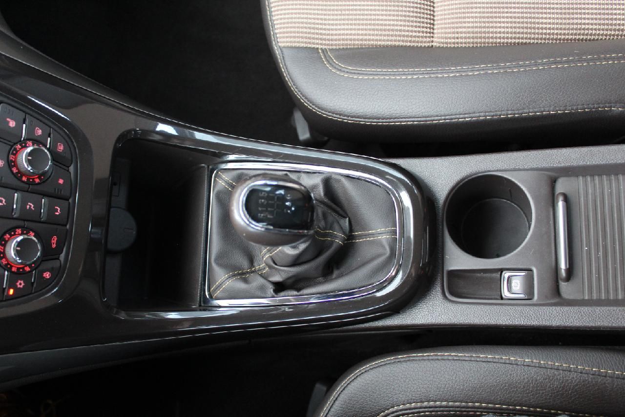 Fahrzeugabbildung Opel Astra J Sports Tourer Innovation