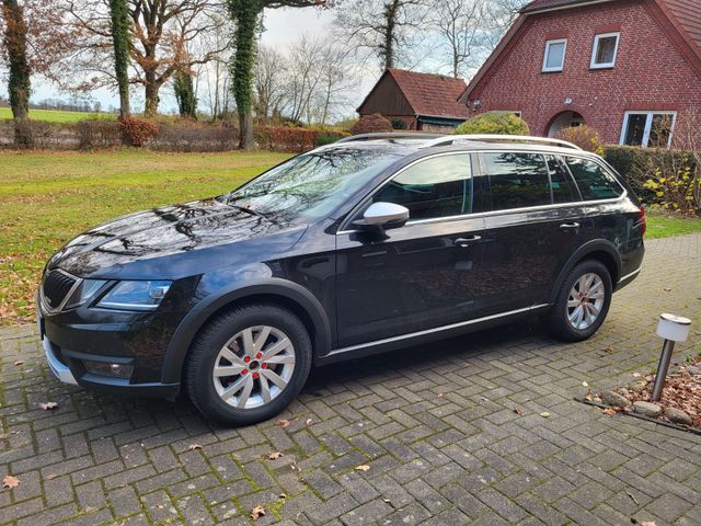 Skoda Octavia 2.0 TDI DSG 4x4 Scout Combi Scout