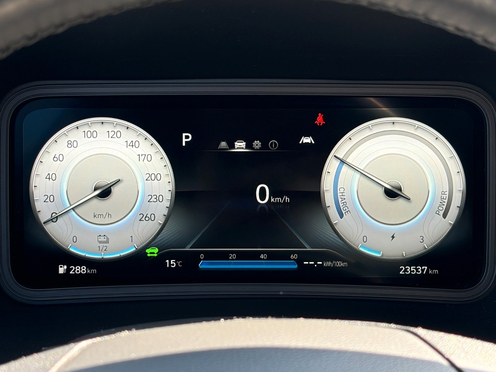 Fahrzeugabbildung Hyundai KONA E Select SHZ LHZ ACC LKA LFA Navi CarPlay