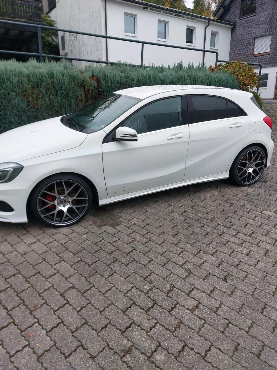 Mercedes-Benz A 180