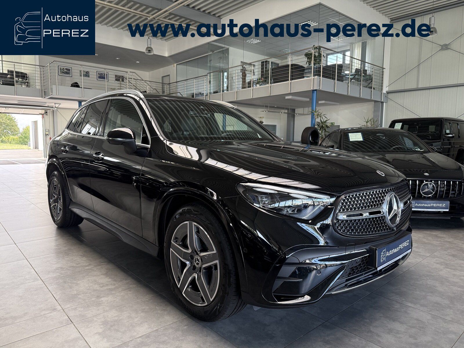 MERCEDES-BENZ GLC 300 4M AMG PREMIUM - PANORAMA- AHK-EASY PACK