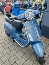 Vespa Primavera 125 Officina 8 Special Edition