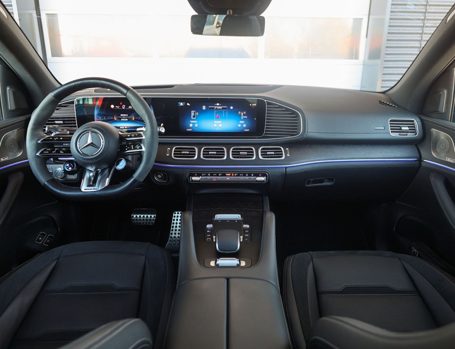 Mercedes-Benz GLE 53 AMG Hybrid | Pano - AHK - Multicontour imagem 3