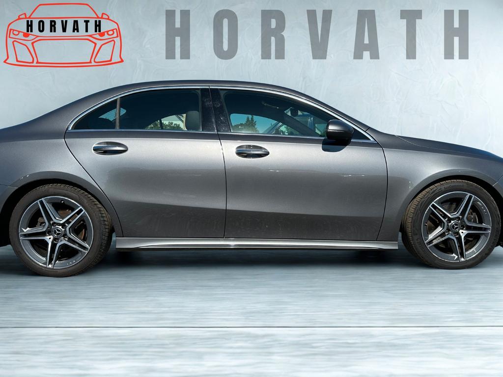 Mercedes-Benz A 220