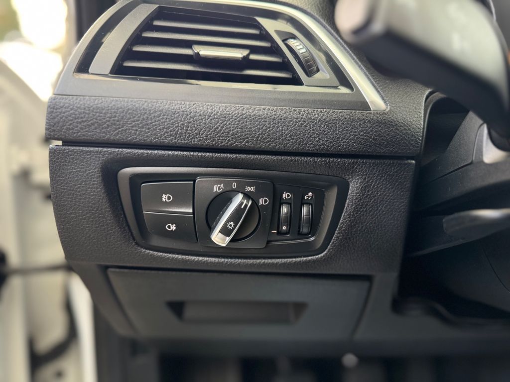 BMW 118 i Advantage LED+NAVI+PDC+SHZ+TEMPO+M-ALUFELG – Ansicht 27