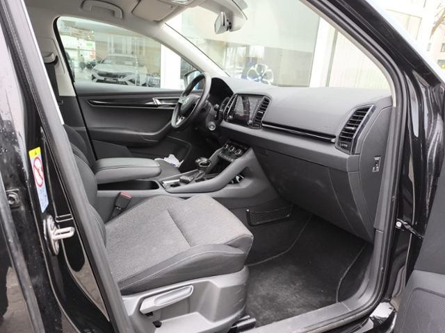 Fahrzeugabbildung SKODA Karoq 1.6 TDI SCR DSG Style LED NAVI KESSY SMART