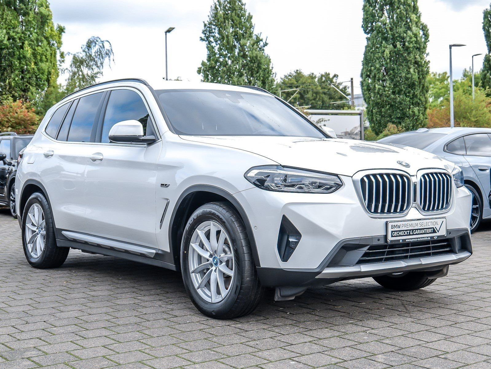 BMW X3 xDrive30e HUD AHK RFK NAVI LED PDC V H DAB foto 6