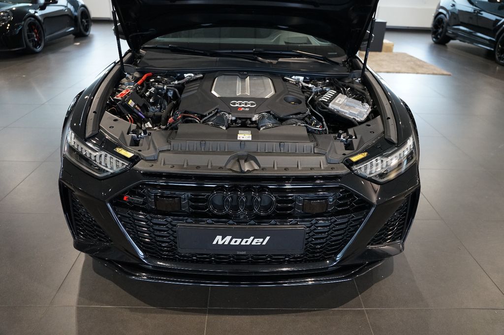 AUDI RS6 performance | RS-Designpaket+ | Pano | HuD AUDI RS6 performance | RS-Designpaket+ | Pano | HuD