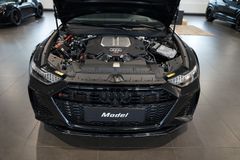 AUDI RS6 performance | RS-Designpaket+ | Pano | HuD AUDI RS6 performance | RS-Designpaket+ | Pano | HuD