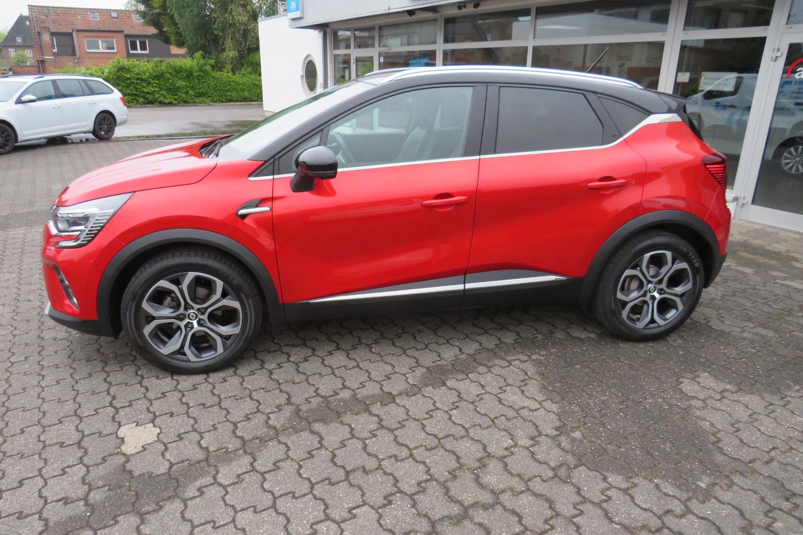 Fahrzeugabbildung Renault Captur II "INTENS" AHK NAVI 18` KAMERA SITZH.