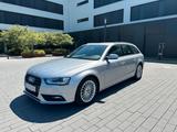 Audi A4 SlineAVANT2.0TDI TüvNeuKeyless ACC Saube - Audi A4: Sline TDI
