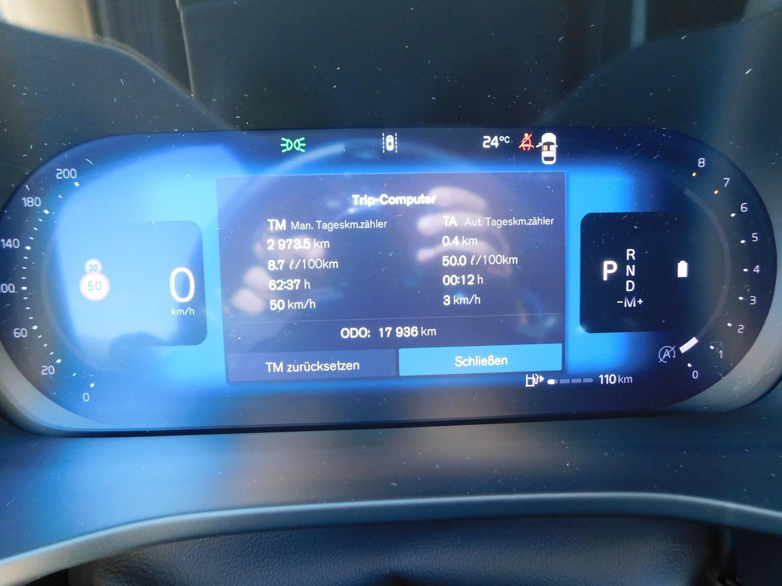 Fahrzeugabbildung Volvo XC40 B3 Plus Dark