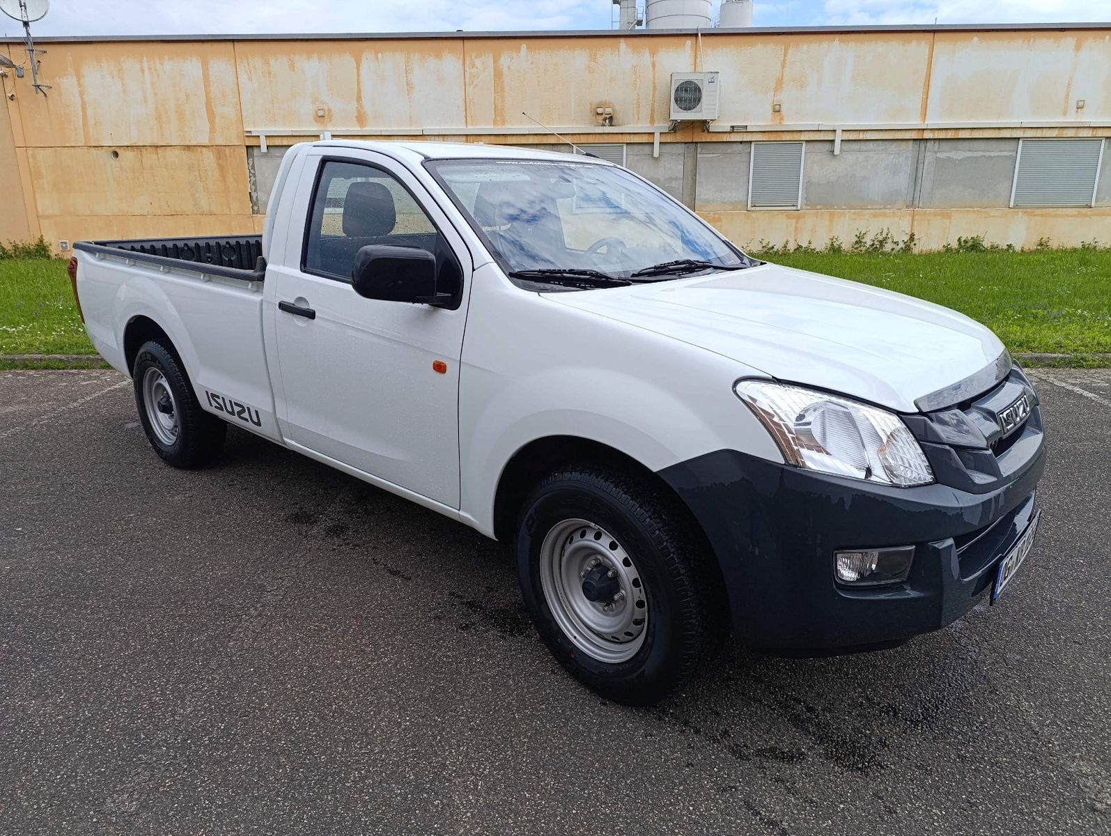 ISUZU D-Max