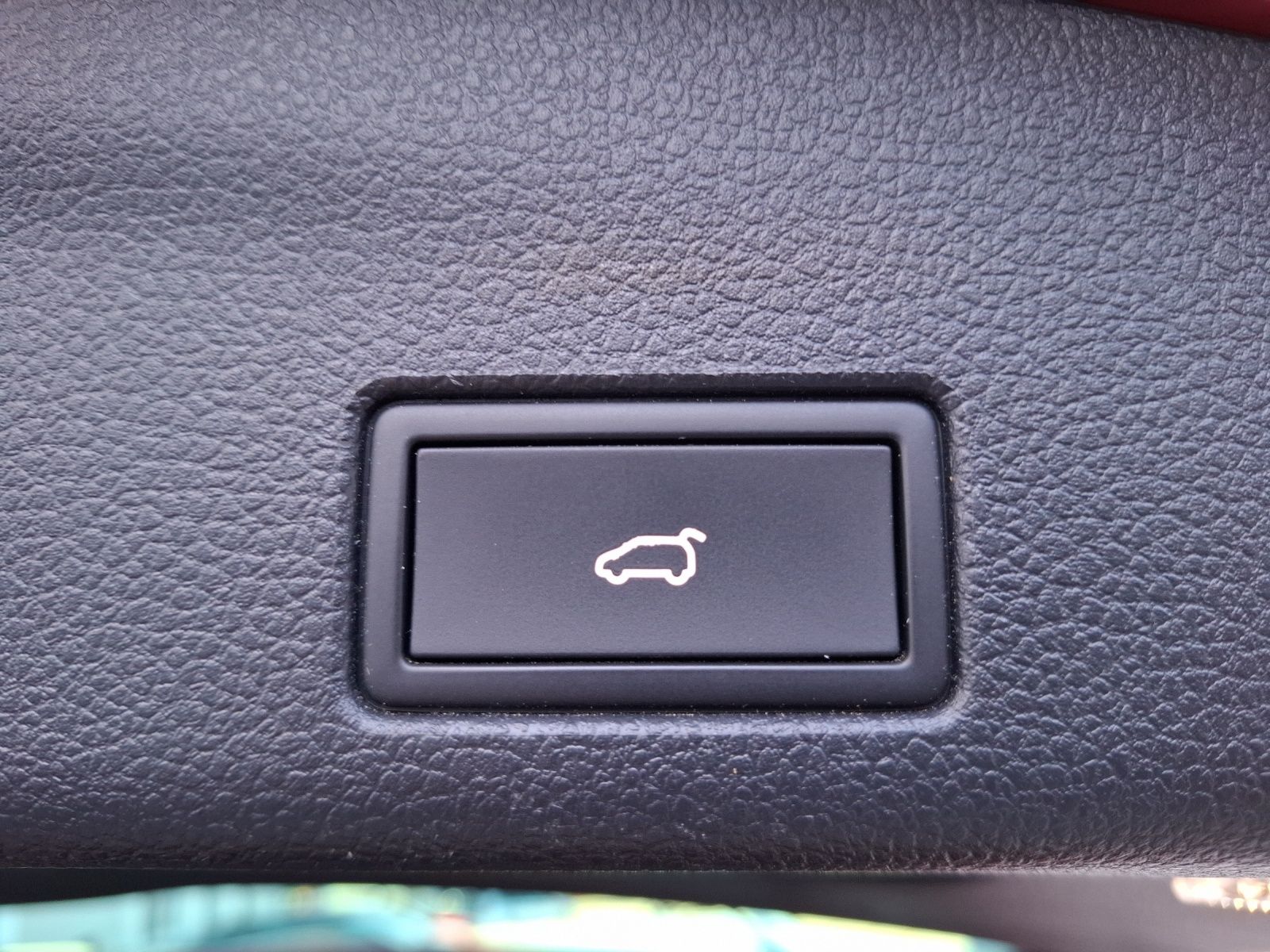 Fahrzeugabbildung SEAT Alhambra TSI Style DSG Bi-Xenon Navi PANO RFK GR