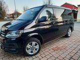 Volkswagen T6 California Beach - schwarze Volkswagen T6 California