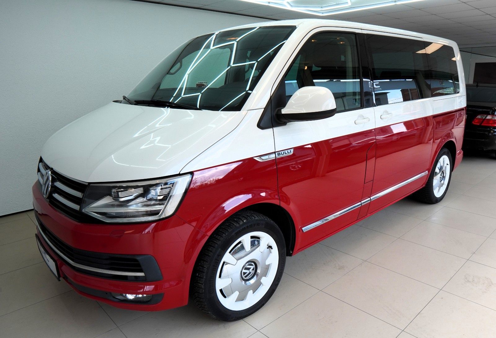 Fahrzeugabbildung Volkswagen T6 Multivan Generation Six *Aut.*Navi*AHK*