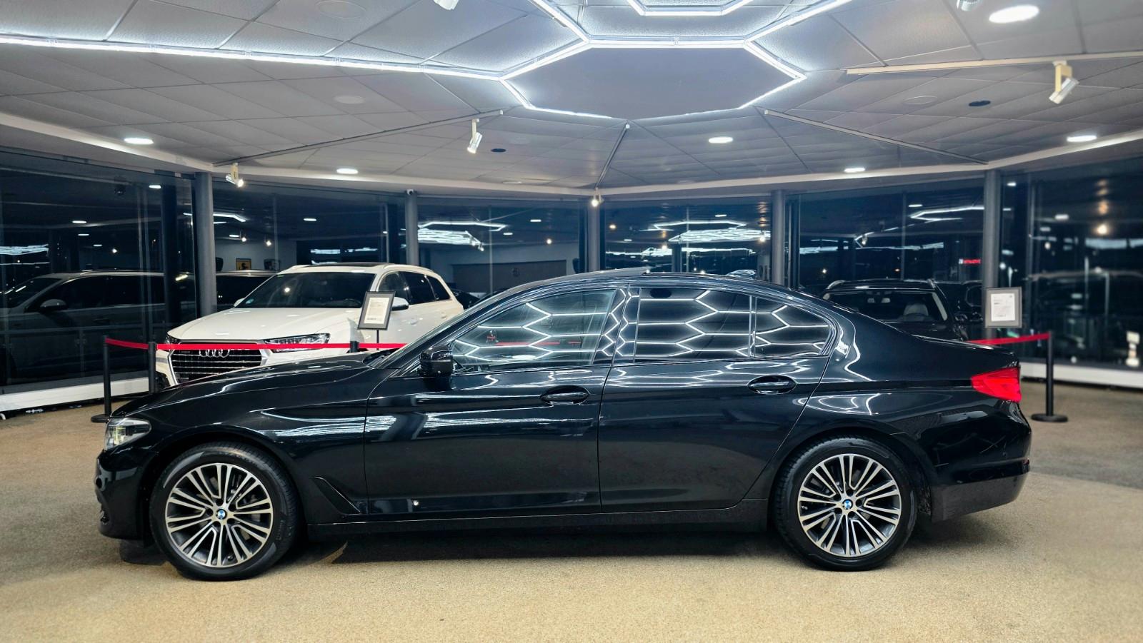BMW 530d G30 xDrive PANO HeadUp ACC LED 360° Kamera
